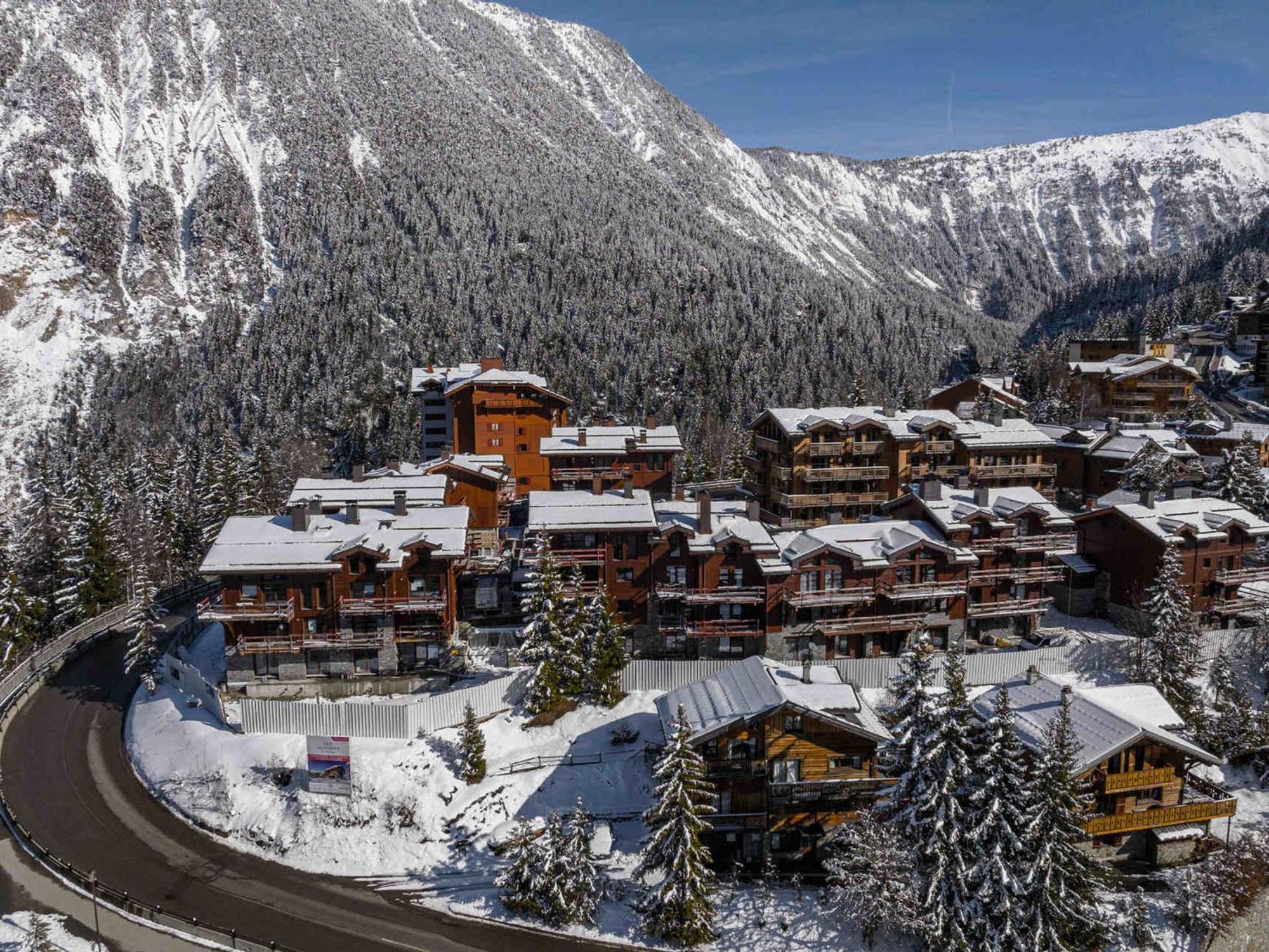 Chalet Luxueux Avec Jacuzzi Interieur A 400M Des Pistes - Fr-1-563-141 Villa Courchevel Exteriör bild